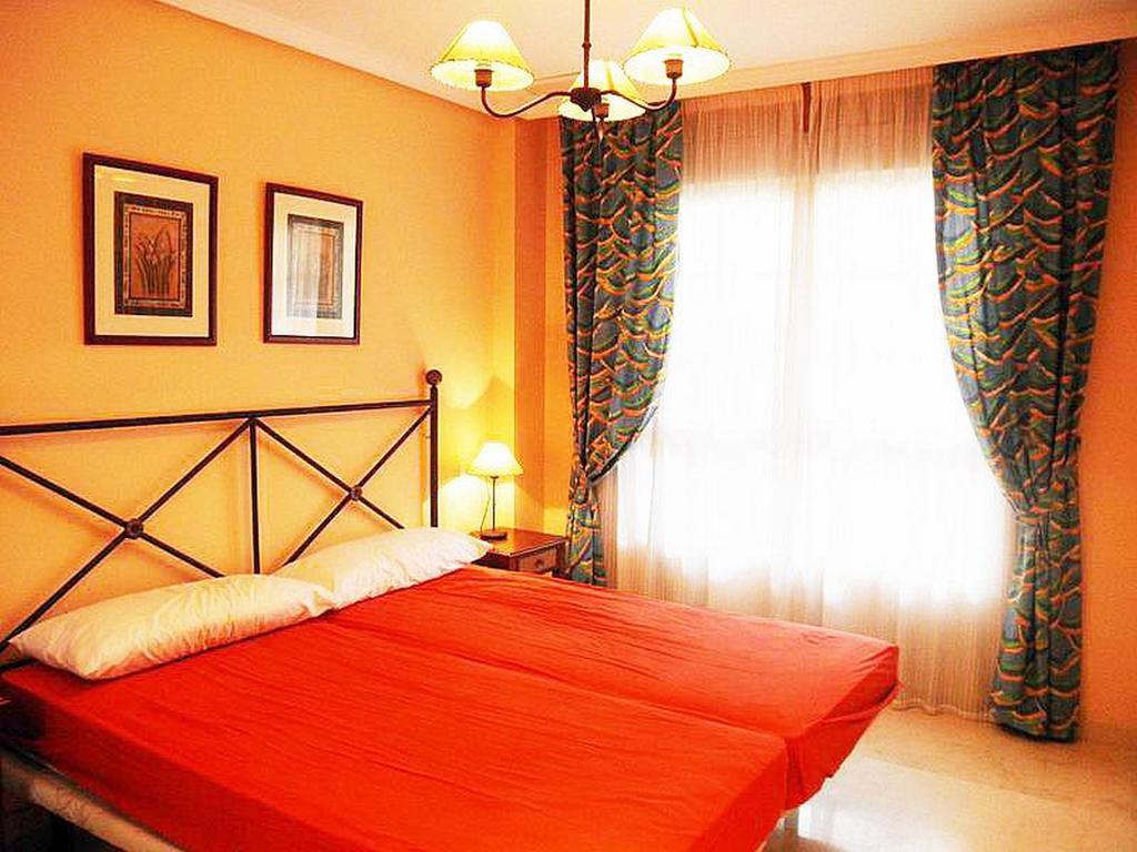 Apartamentos Torreon Del Mar Бенальмадена Номер фото